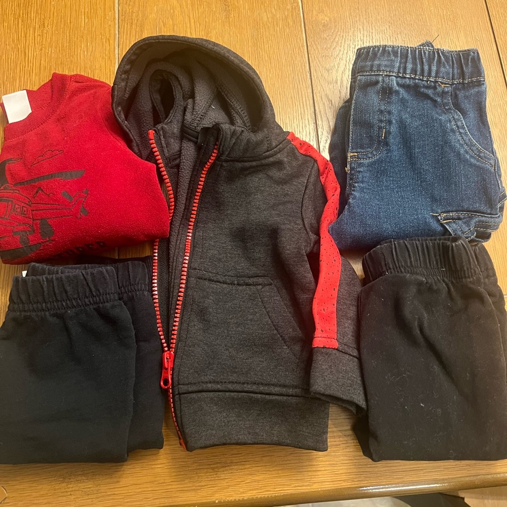 Lot of infant boys clothes